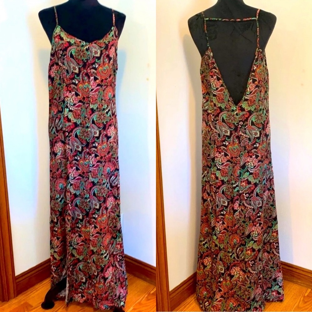 Low Back Paisley Maxi Dress